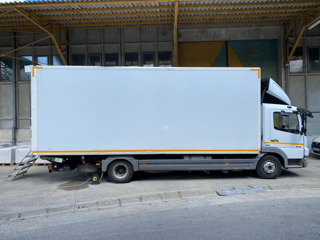 Mercedes atego 815 scena i rasveta